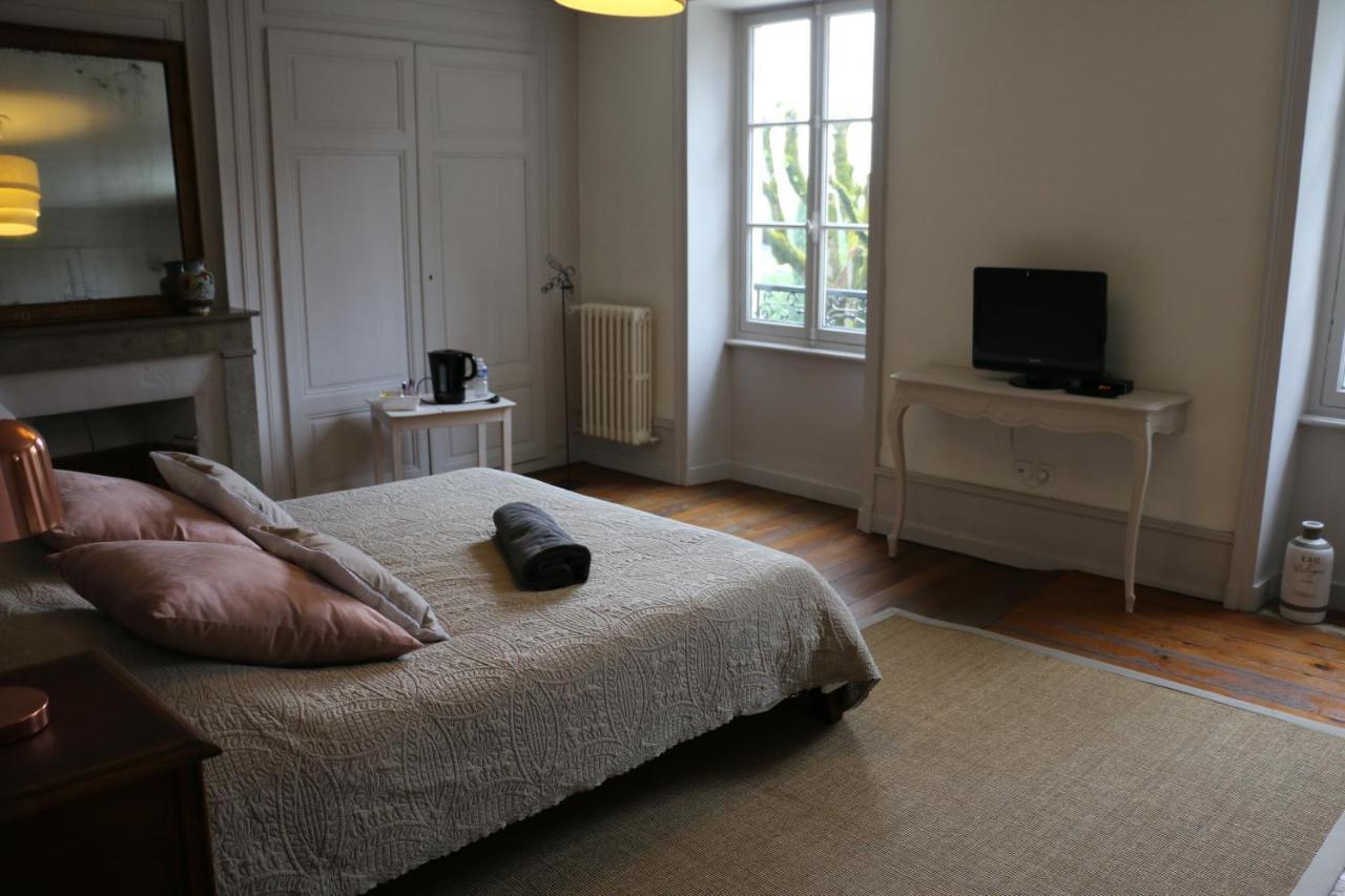 Chambres Et Table L' Echappee Bouvesse-Quirieu Kültér fotó