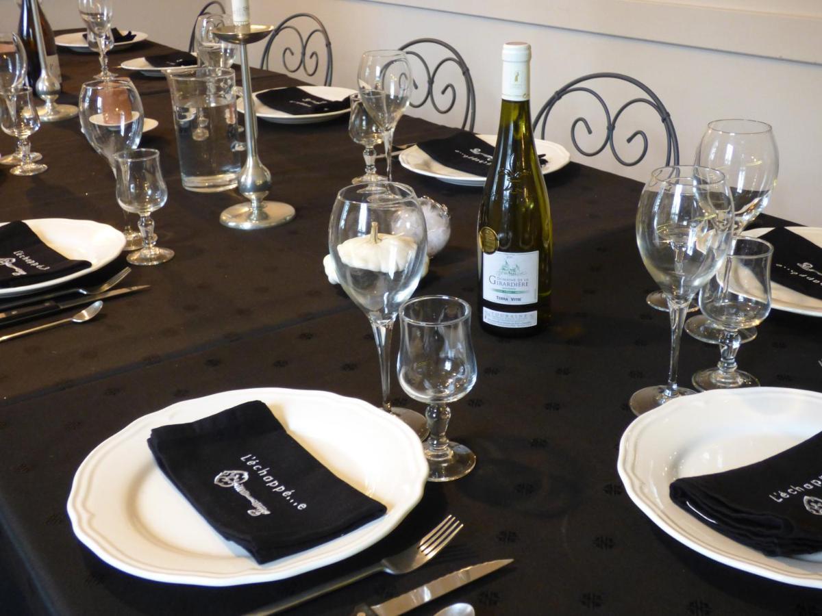 Chambres Et Table L' Echappee Bouvesse-Quirieu Kültér fotó